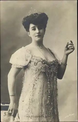 Ak Schauspielerin Margguerite Nell, Portrait