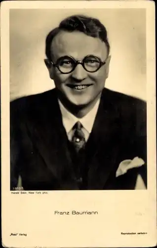 Ak Schauspieler Franz Baumann, Portrait mit Brille