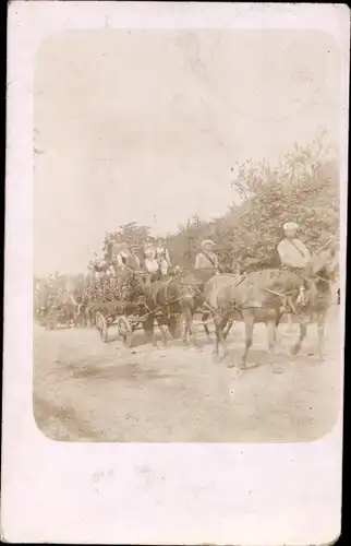 Foto Ak Pansdorf Ratekau in Holstein, Festzug, geschmücktes Fuhrwerk