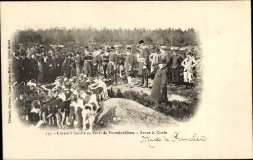 Ak Foret de Fontainebleau Seine et Marne, Jagd, Vor dem Pfarrer, Die Hunde