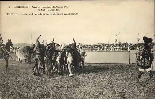 Ak Compiegne Oise, Fetes en honneur de Jeanne d'Arc, Les Fous