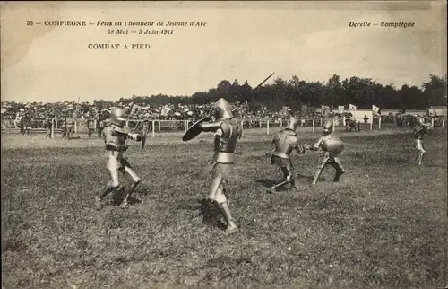 Ak Compiegne Oise, Fetes en honneur de Jeanne d'Arc, Combat à Pied