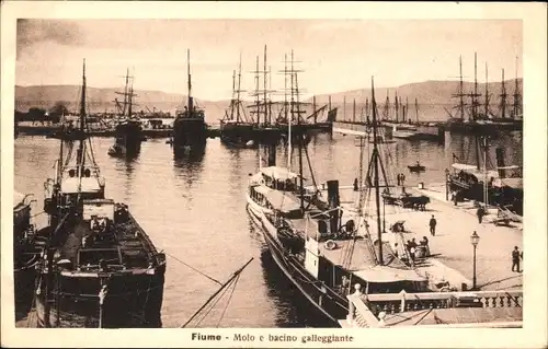 Ak Rijeka Fiume Kroatien, Hafen, Schiffe