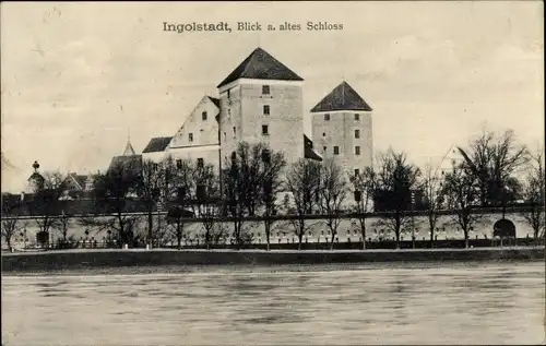 Ak Ingolstadt an der Donau Oberbayern, altes Schloss