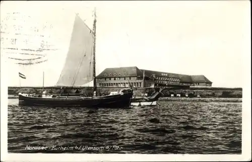 Ak Utersum Insel Föhr Nordfriesland, Nordsee-Kurheim, Blick von der See, Segelboot