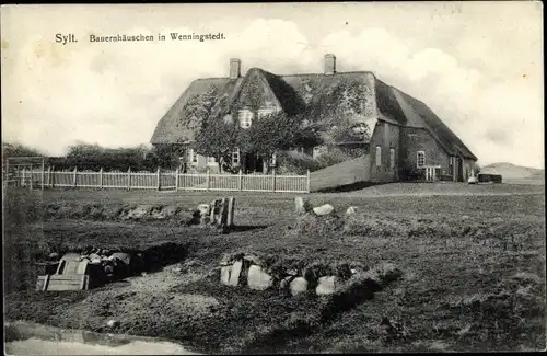 Ak Wenningstedt auf Sylt, Bauernhäuschen mit Reetdach