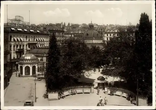 Ak Wiesbaden in Hessen, Blick vom Kranzplatz, Kochbrunnen