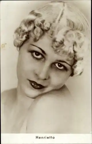 Ak Portrait einer Frau, Henrietta