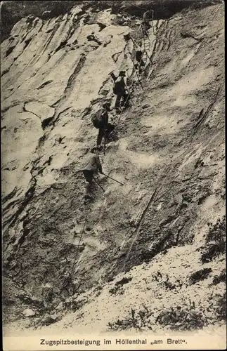 Ak Zugspitzbesteigung durch das Höllental, Bergsteiger, am Brett