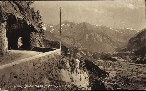 Ak Brünig Meiringen Kt. Bern Schweiz, Blick nach Meiringen
