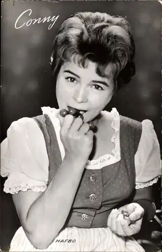 Ak Schauspielerin und Sängerin Conny Froboess, Portrait