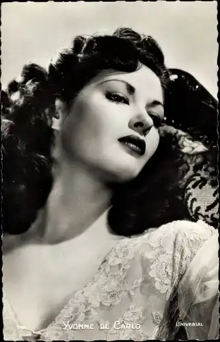 Ak Schauspielerin Yvonne de Carlo, Portrait