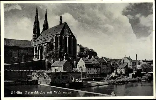 Ak Görlitz in der Lausitz, Peterskirche mit Wehrmauer