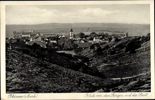 Ak Rhinow Havelland, Blick von den Bergen auf die Stadt