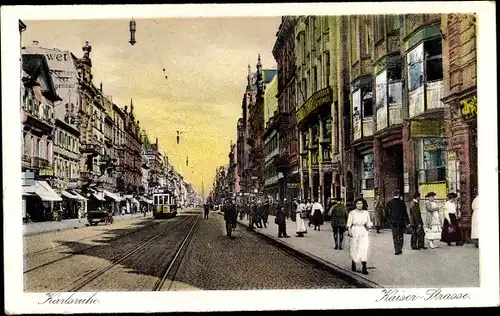 Ak Karlsruhe in Baden, Kaiserstraße, Straßenbahn, Geschäfte, Passanten