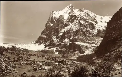 Ak Grindelwald Kanton Bern, Gesamtansicht, Wetterhorn