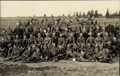 Foto Ak Lagerlechfeld Graben in Schwaben, Deutsche Soldaten in Uniformen