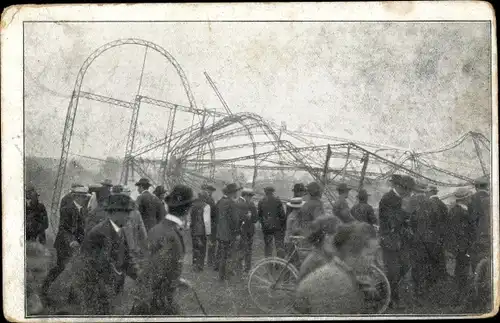 Ak Leinfelden Echterdingen auf den Fildern, Zeppelins Luftschiff nach der Explosion