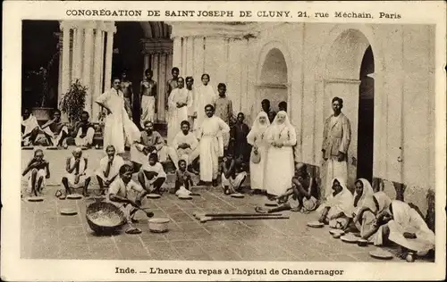 Ak Inde, L'heure du repas a l'hopital de Chandernagor, Congregation de Saint Joseph de Cluny
