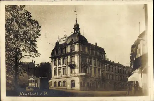 Ak Neustadt an der Haardt Neustadt an der Weinstraße, Hotel, Straßenbahn