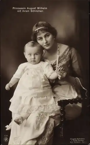 Ak Prinzessin August Wilhelm von Preußen, Alexandra Viktoria, Prinz Alexander Ferdinand