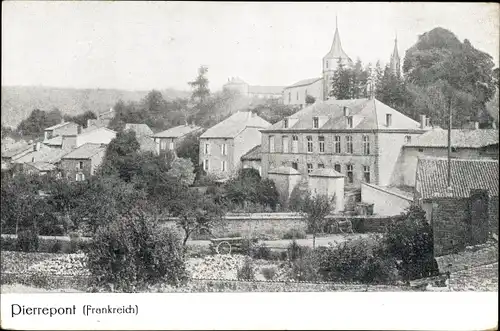 Ak Pierrepont Meurthe et Moselle, Ortsansicht, Kirchturm
