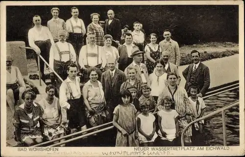 Ak Bad Wörishofen im Unterallgäu, Wassertretplatz, Eichwald, Gruppenfoto