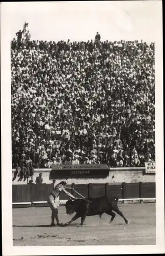 Foto Beziers, Stierkampf-Arena, Zuschauer, Torero