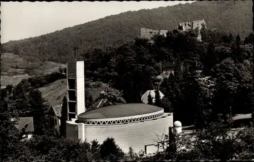 Ak Badenweiler im Schwarzwald, Neue Kirche, Wald