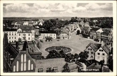 Ak Bergen auf der Insel Rügen, Gesamtansicht, Platz