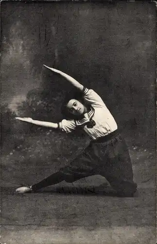 Foto Ak Portrait einer Tänzerin, Pose