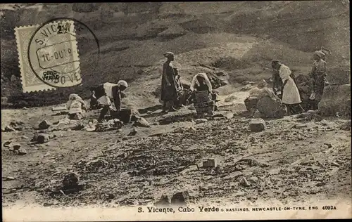 Ak São Vicente Cabo Verde Kap Verde, Frauen waschen Kleidung