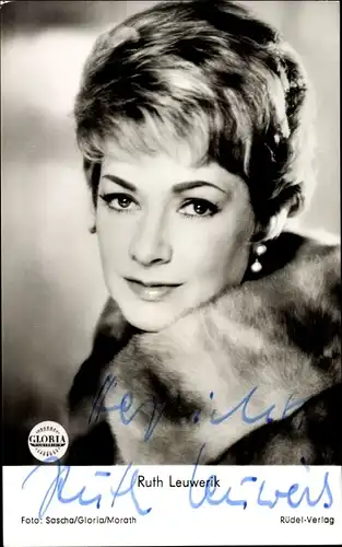 Ak Schauspielerin Ruth Leuwerik, Portrait, Gloria Film, Autogramm