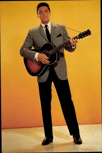 Ak Schauspieler Elvis Presley, Portrait, Gitarre