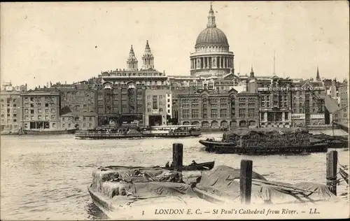 AK London City England, St. Paul's Cathedral vom Fluss aus