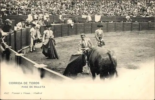 Ak-Stierkampf, Muleta-Pass