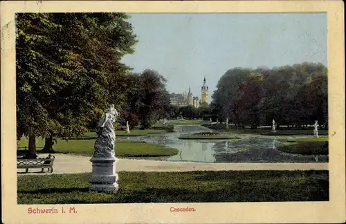 Ak Schwerin in Mecklenburg, Kaskaden, Statue