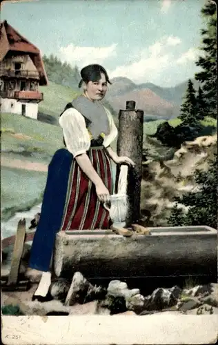 Präge Ak Wasserschöpferin in Volkstracht, Wasserkrug, Brunnen