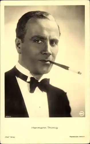 Ak Schauspieler Hermann Thimig, Portrait, Zigarette