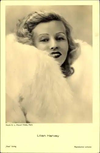 Ak Schauspielerin Lilian Harvey, Portrait, Pelz