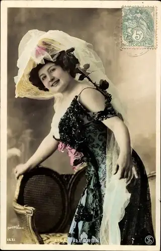 Ak Schauspielerin Lise Fleuron, Portrait, Hut