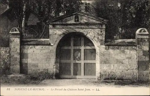 Ak Nogent le Rotrou Eure et Loir, Portal des Château Saint Jean