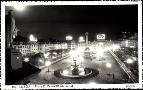 Ak Lisboa Lissabon Portugal, Praca D. Pedro IV, du noite