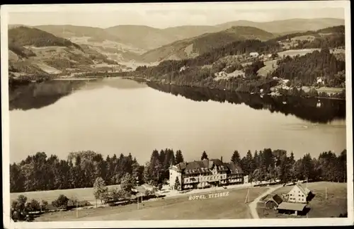 Ak Titisee Neustadt im Breisgau Hochschwarzwald, Totalansicht, Hotel Titisee