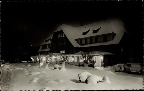 Ak Hinterzarten im Schwarzwald, Gebäude, Schnee