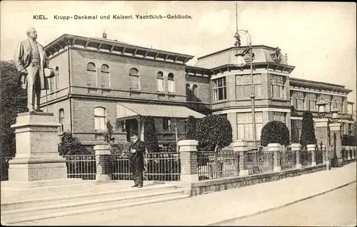 Ak Kiel in Schleswig Holstein, Krupp-Denkmal, Kaiserl. Yachtklub-Gebäude