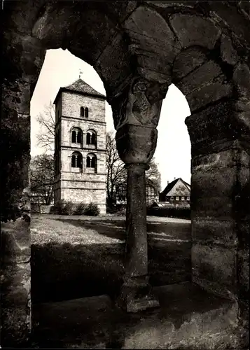 Ak Bad Hersfeld Hessen, Kirche, Blick auf Katharinenturm aus Fenster der Querhausvorhalle