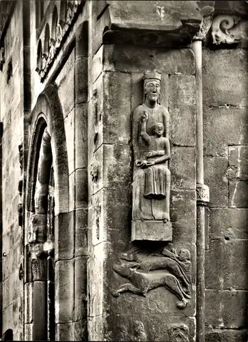 Ak Schwäbisch Gmünd in Württemberg, Johanneskirche, Südwand, Romanische Muttergottes