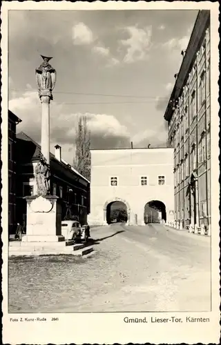 Ak Gmünd in Kärnten, Lieser-Tor, Statue