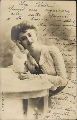 Ak Schauspielerin Marie-Therese Pierat, Portrait